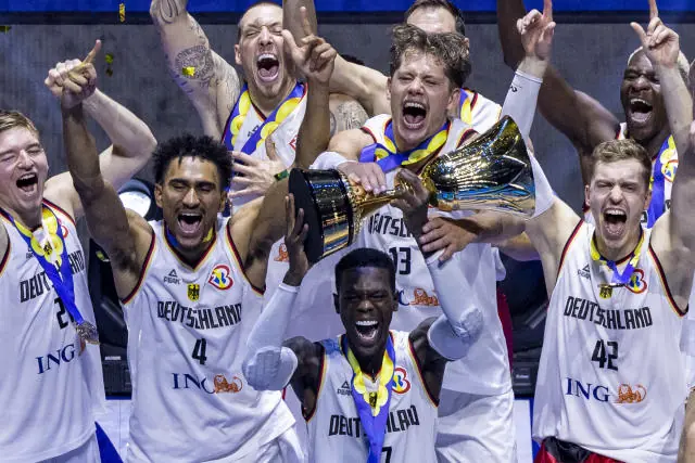 Schröder stars as Germany claim FIBA World Championship Image