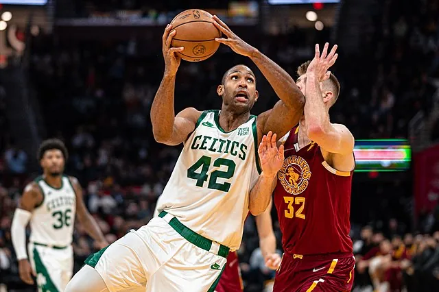 Celtics have huge fourth quarter in Game 1 win over Warriors in 2022 NBA Finals Image