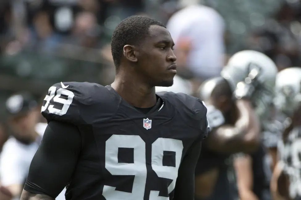 Seahawks sign defensive end Aldon Smith Image