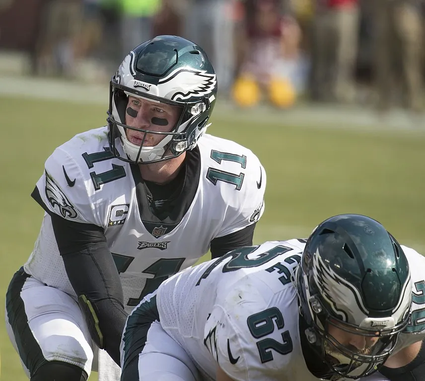 Chiefs sign quarterback Carson Wentz Image