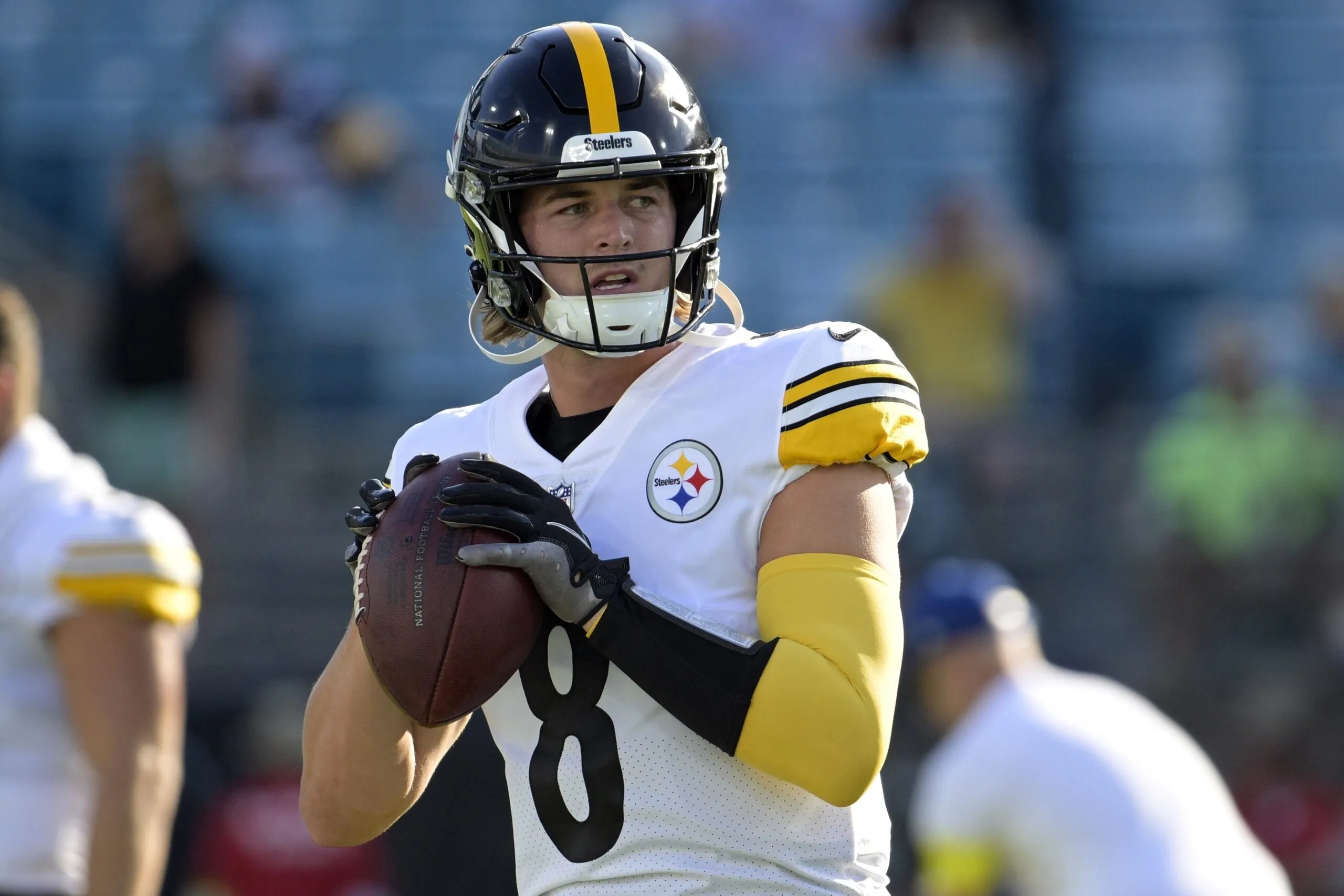 Steelers to make a change at quarterback for Week 5 Image