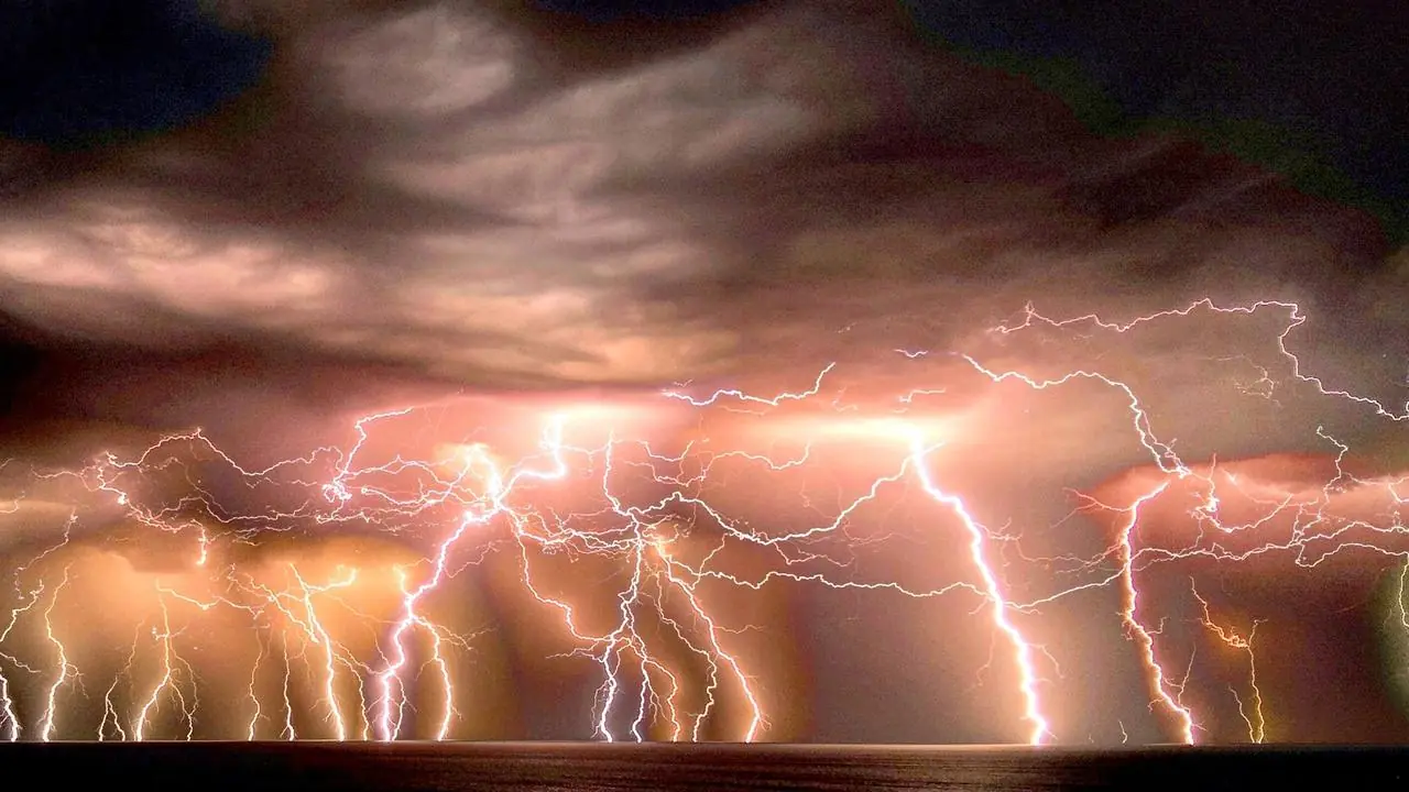 Bendigo Abandoned as Lightning Strikes Twice Image