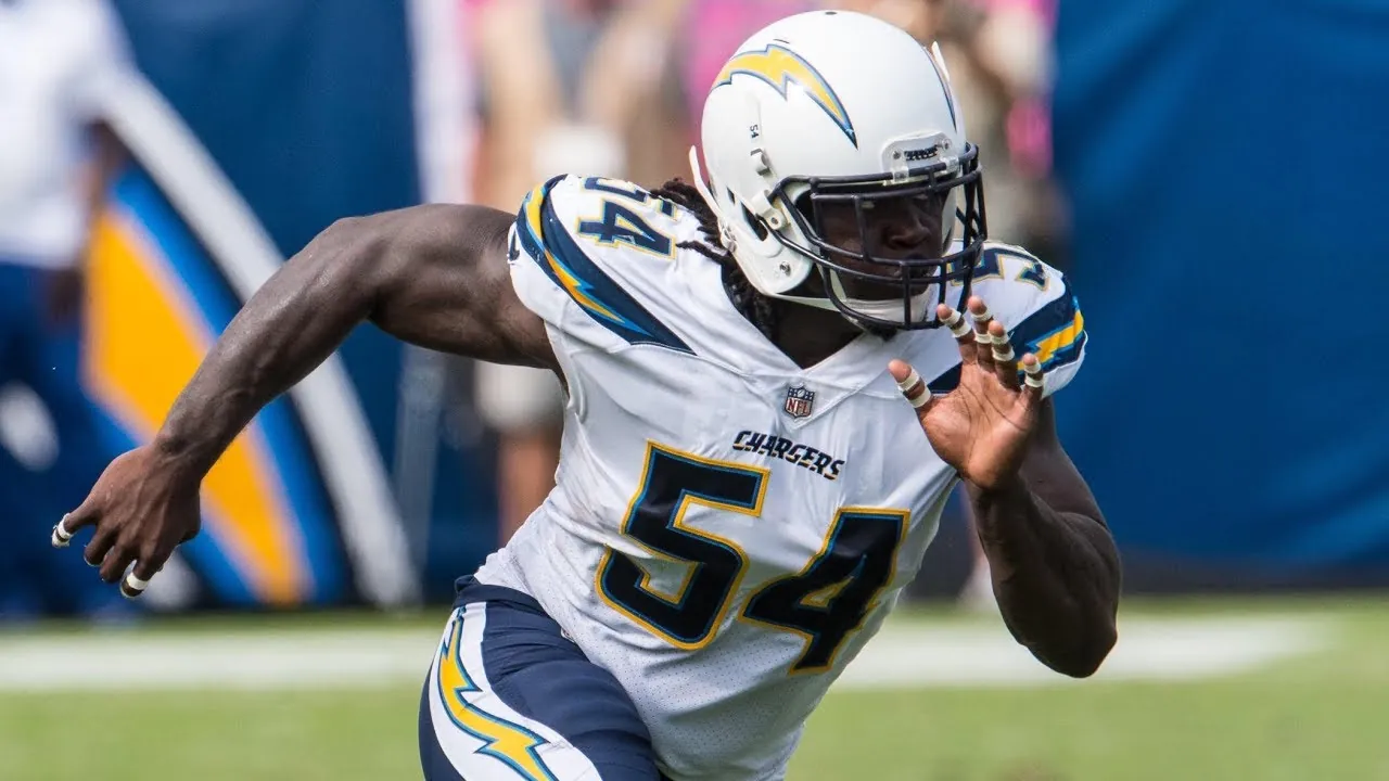 Steelers sign defensive end Melvin Ingram Image