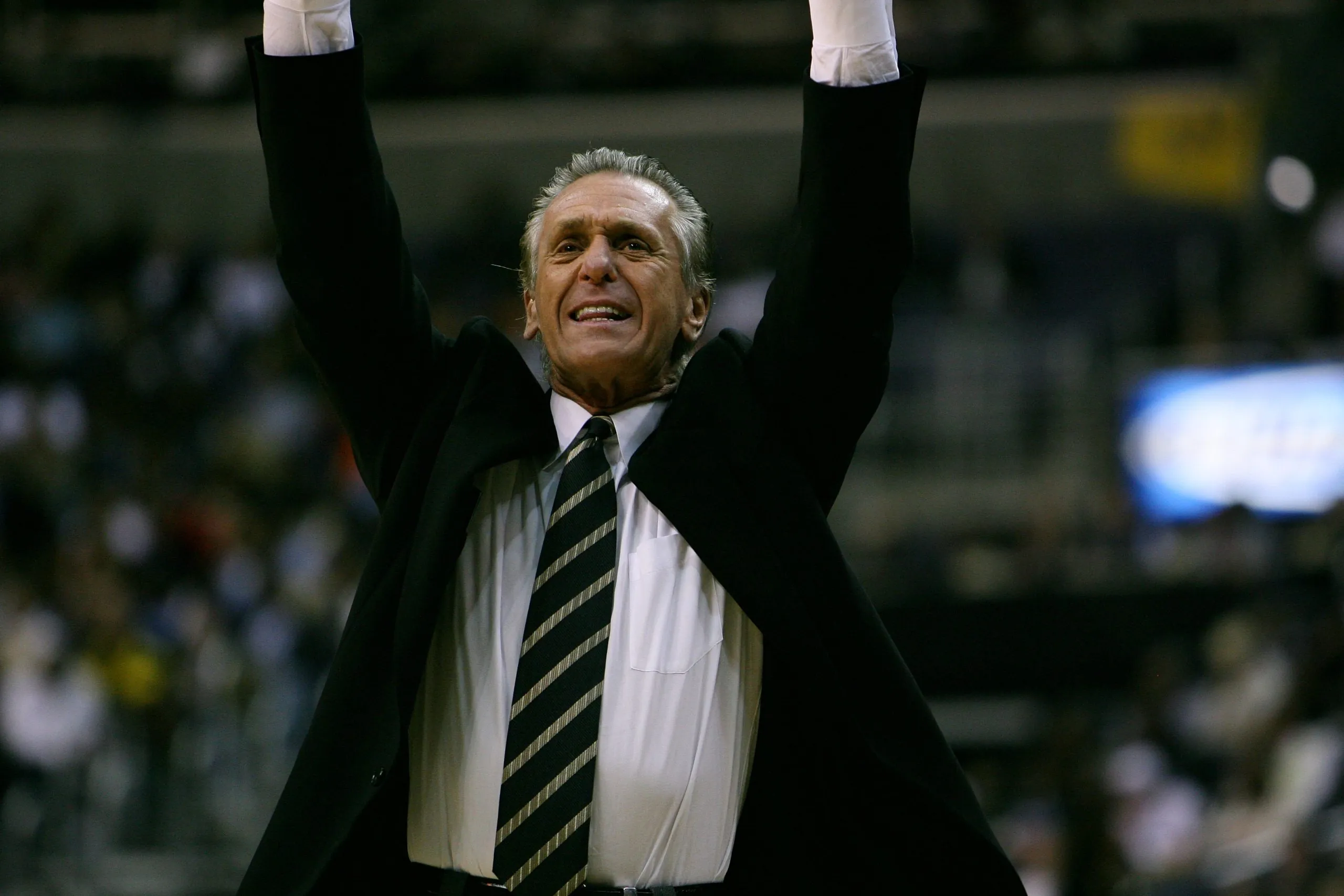 Lakers to honour Pat Riley with a statue Image