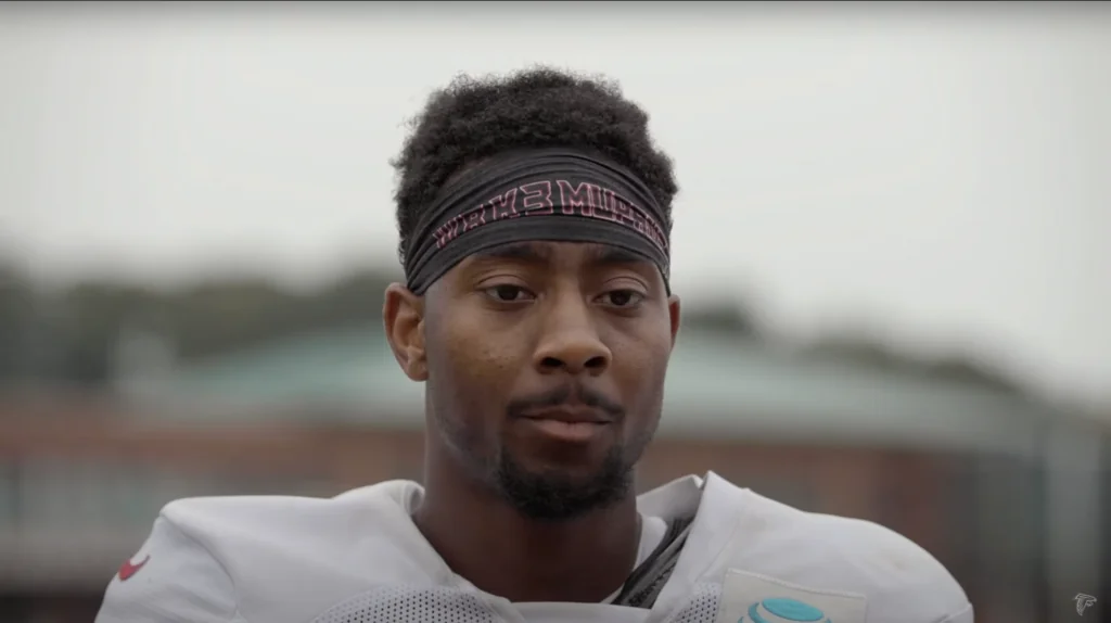 Buccaneers wide receiver Russell Gage to miss 2023 NFL season with knee injury Image