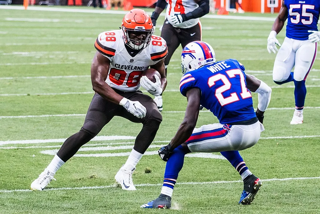 Rams sign cornerback Tre’Davious White Image