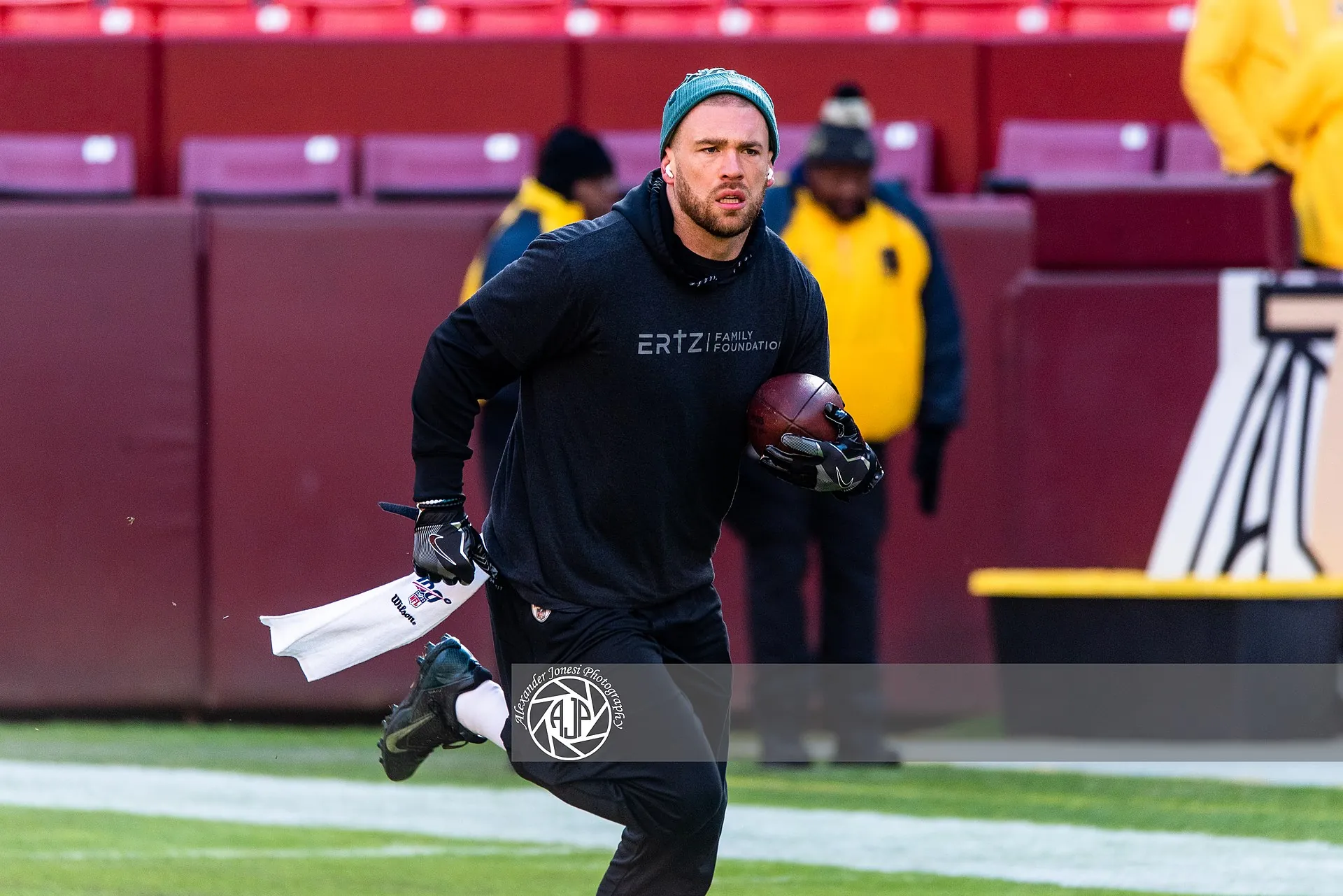 Cardinals release tight end Zach Ertz Image