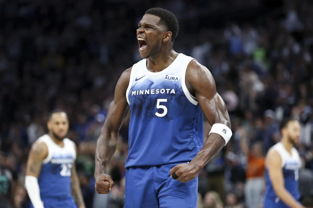Edwards drops 51, Wolves move step closer to No.1 seed Image