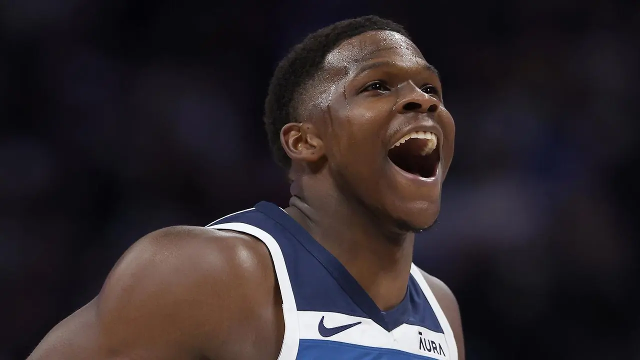 Timberwolves erase 20-point deficit to stun Nuggets in Game 7 Image
