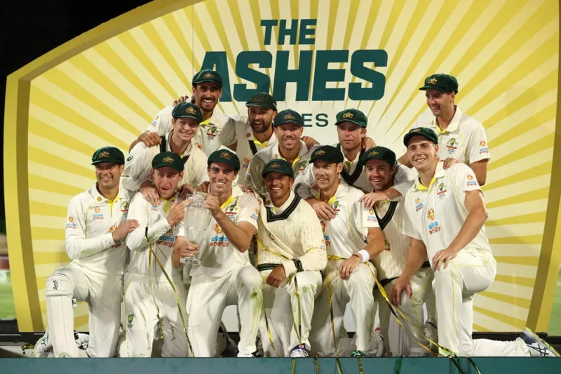 Classy touch from Cummins to Khawaja Image
