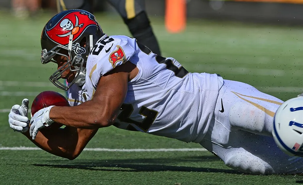 Former NFL running back Doug Martin dies at age 36 Image