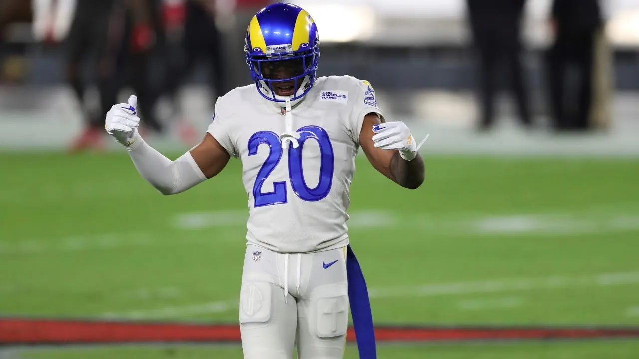 Dolphins make two intriguing offseason trades Image