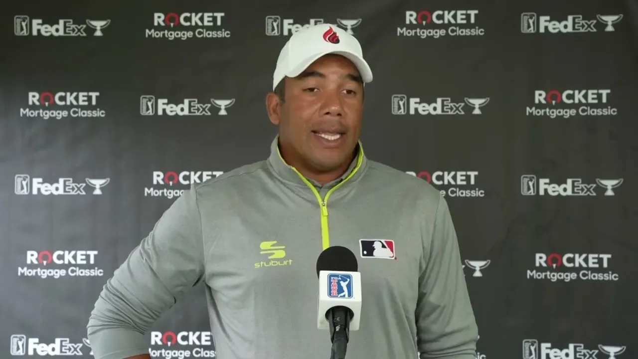 Jhonattan Vegas leads after first round of 2025 PGA Championship Image
