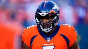 Giants sign quarterback Russell Wilson Image