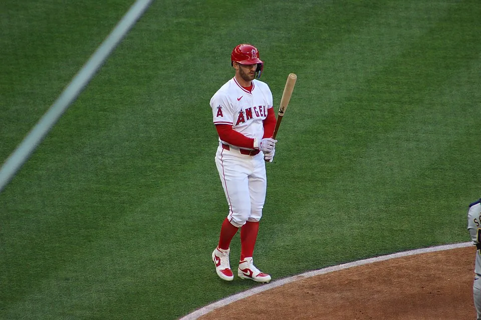 Three MLB outfielders to switch teams in November Image