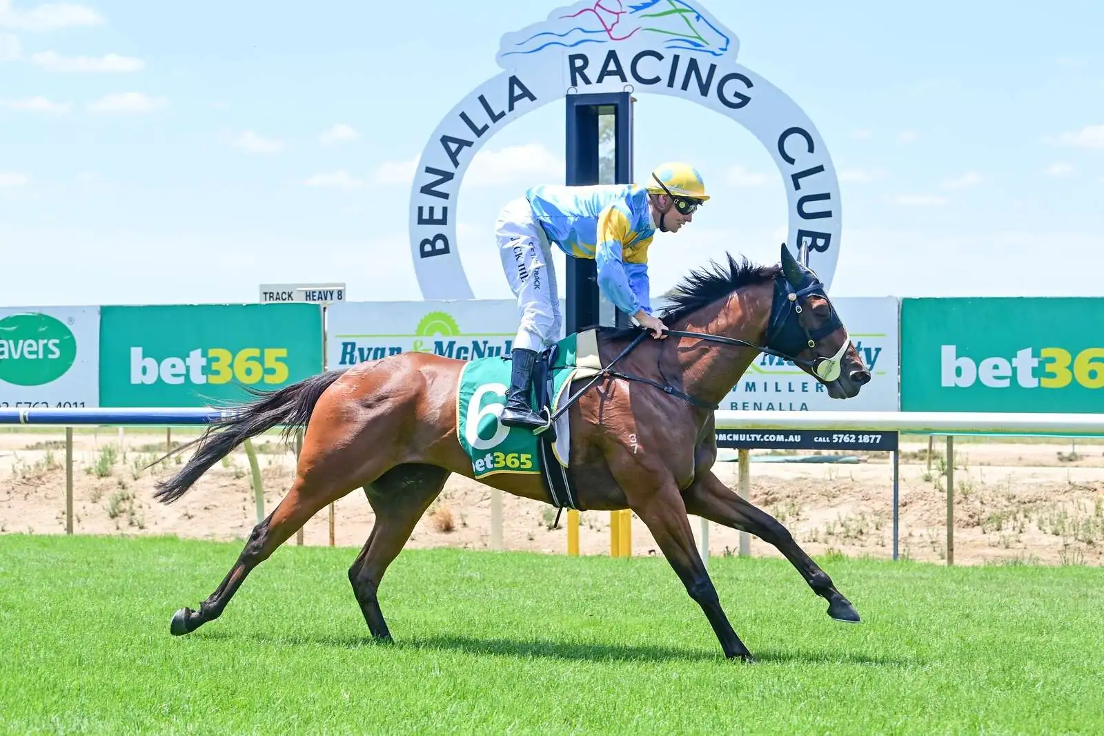 RACING: Benalla Best Selections From The Vault 2/9 Image