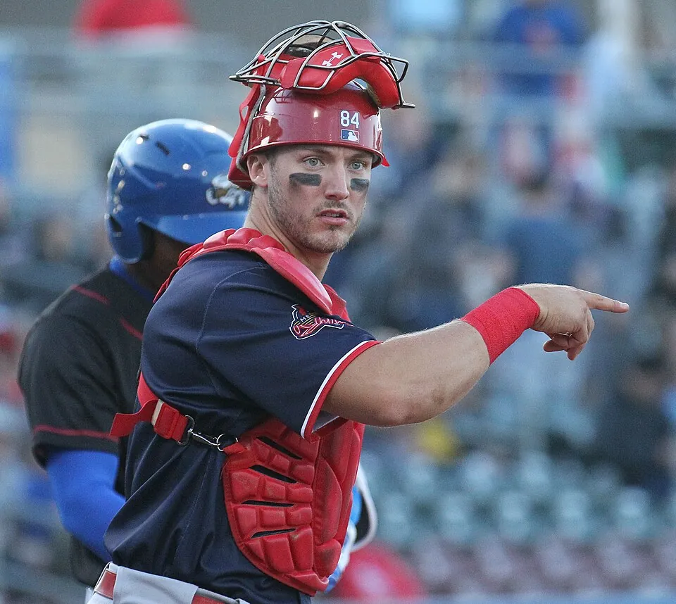 Mariners sign catcher Andrew Knizner Image
