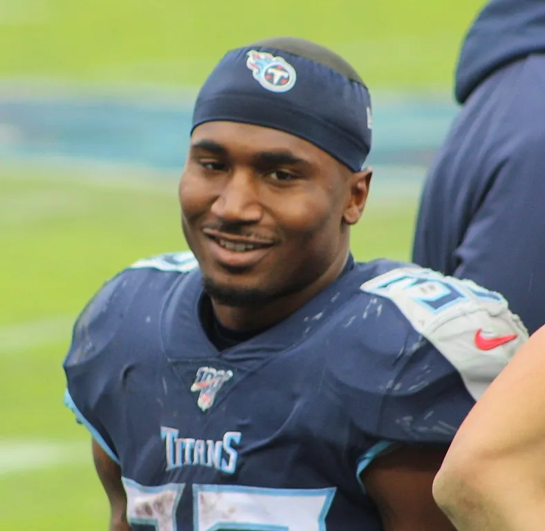 Giants sign running back Dion Lewis from the Titans Image