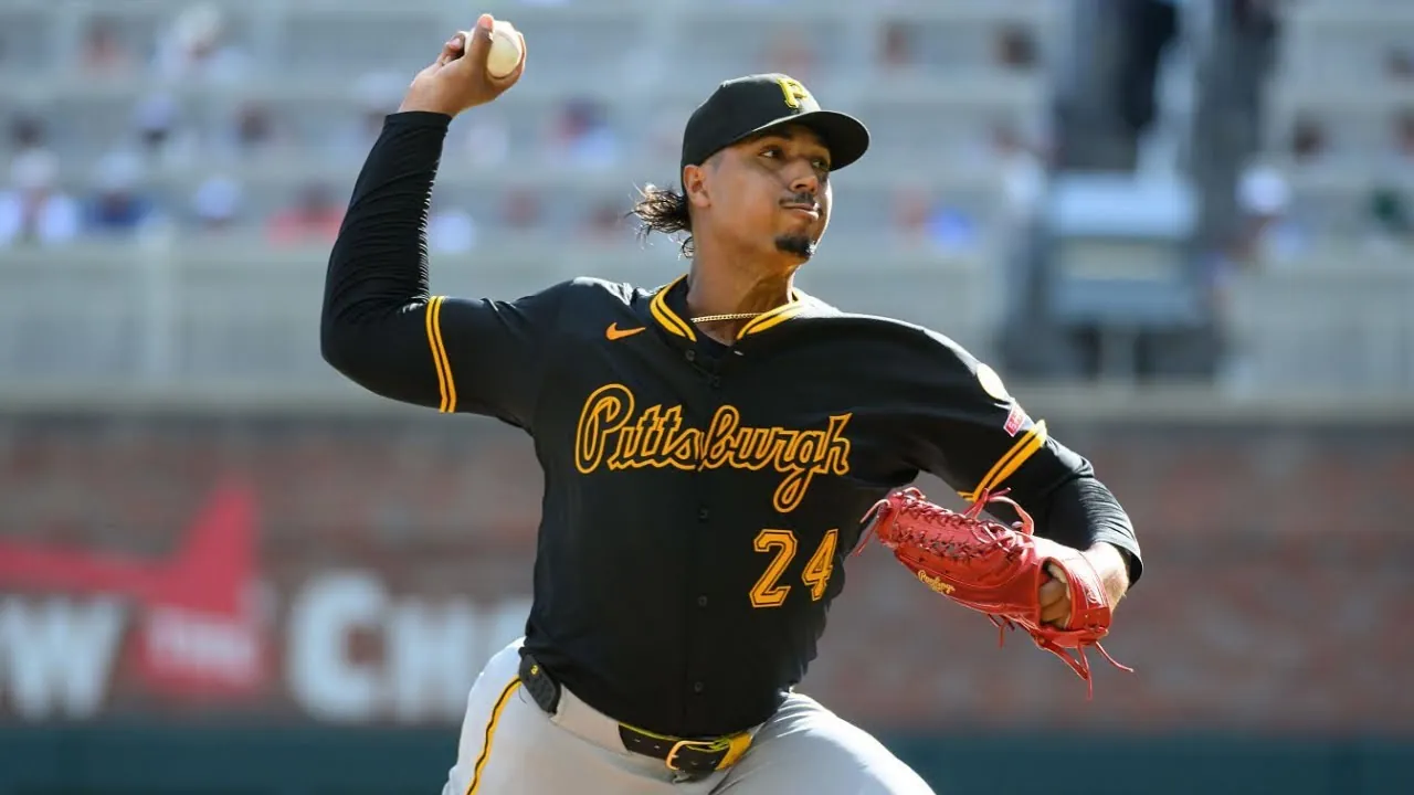 Pirates trade pitcher Johan Oviedo to Red Sox Image