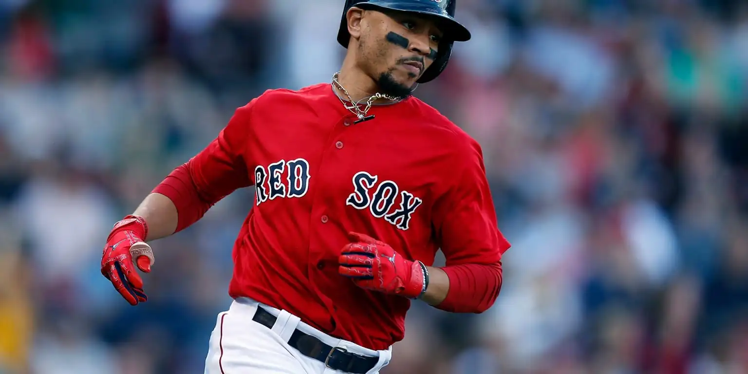 Dodgers sign Mookie Betts to a 12-year extension worth $365 million Image
