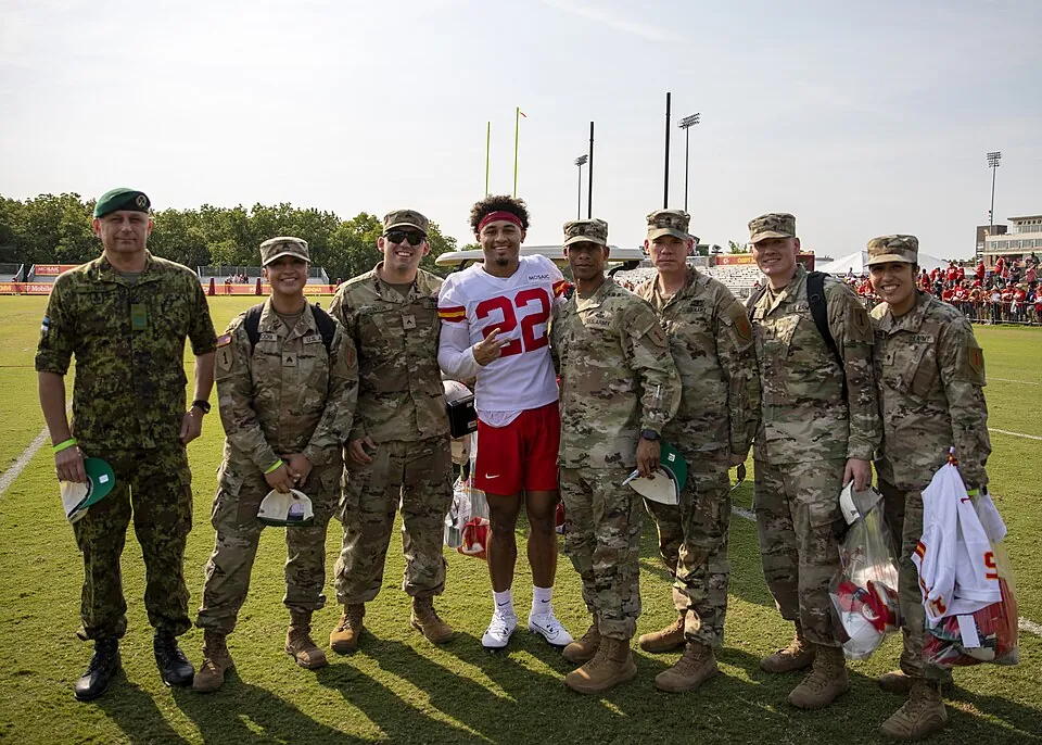 Chiefs trade cornerback Trent McDuffie to the Rams Image