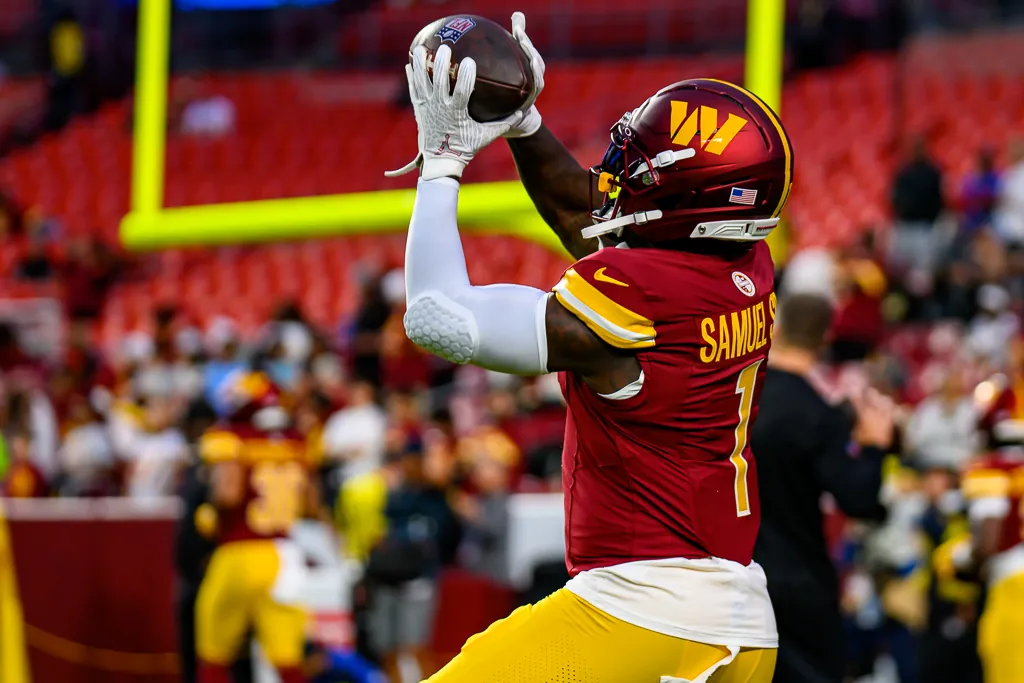 49ers bring back wide receiver Deebo Samuel Image