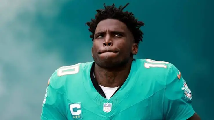 NFL: Chiefs Reportedly Reach Out to Tyreek Hill After Injuries Image